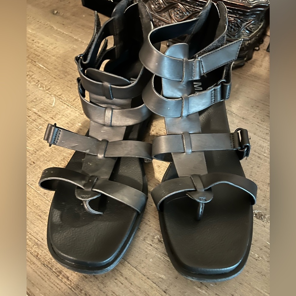 MIA Black Buckle Gladiator Sandals - Picture 2 of 7